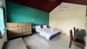 Longdrive Restaurant Hotel & Resort