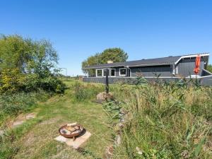 Holiday Home Hylleborg - 400m from the sea by Interhome