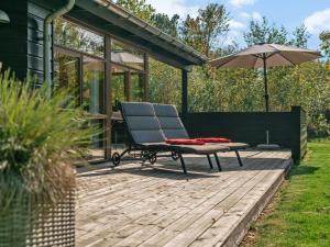 Holiday Home Mourits - 1-2km from the sea by Interhome