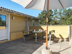 Holiday Home Jeldrik - 100m from the sea by Interhome