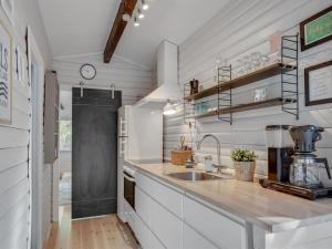 Holiday Home Susannah - from the sea by Interhome