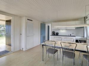 Holiday Home Berndt - 50m from the sea by Interhome