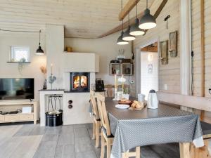 Holiday Home Danijela - 1-2km from the sea by Interhome