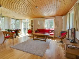 Holiday Home Eina - 250m from the sea by Interhome