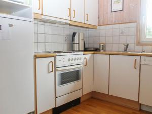 Holiday Home Franzisca - 600m from the sea by Interhome