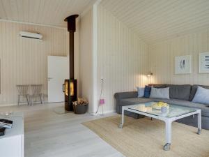 Holiday Home Cate - 150m from the sea by Interhome