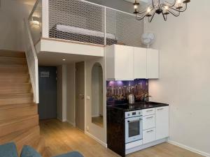 Cozy Loft next to Old Town