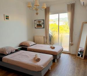 Stunning 2 bedroom apartment with Terrace and Sea view, Nice Cimiez Liberation