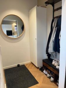 Stue villa lejlighed med adgang til stor have