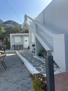 Beachfront Apartment - Voulisma Beach, Crete