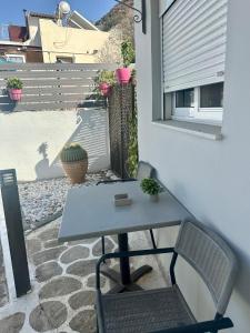 Beachfront Apartment - Voulisma Beach, Crete