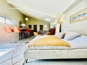 Proche lIsleSorgue, loft avec SPA et Piscine