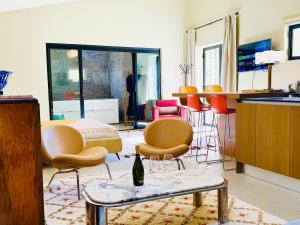 Proche lIsleSorgue, loft avec SPA et Piscine