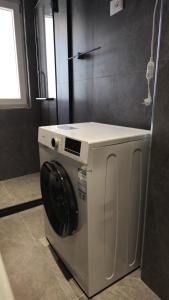 Hermanos Apartments 702