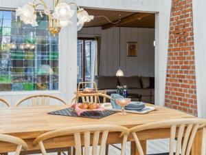 Holiday Home Felicity - 450m from the sea by Interhome