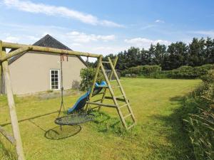 Holiday Home Law - 400m from the sea by Interhome