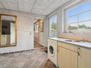 Holiday Home Law - 400m from the sea by Interhome