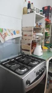 Casa A 13 minutos del aeropuerto Acceso A Baño, Cocina y Comedor Compartido