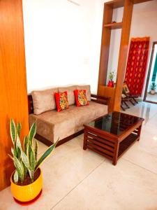 SUPER Luxury 6BHK For BIG Groups Nr Whitetown and Beach SYMPHONY