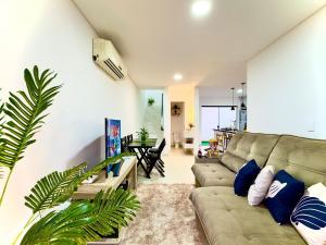 Casa em Bal Picarras 3 quartos churrasqueira privativa Ar Condicionado Wi-fi Cozinha Completa a 750m Praia com vaga privativa de Garagem