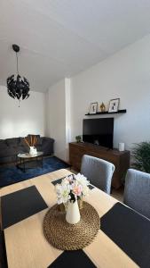 Stylishe Maisonette - 4 Schlafplätze - 2 Smart-TVs