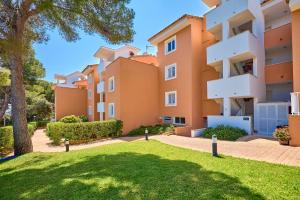 Universal Apartamentos Laguna Garden