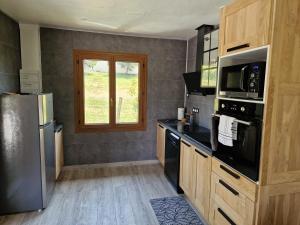 Maison cosy et nature avec vue sur le lac de Neuvic