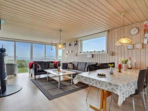 Holiday Home Ormar - 100m to the fjord by Interhome