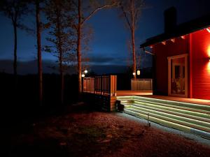 Log cabin with hot tub and views