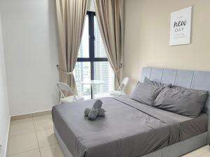 Trion KL By Luxe Home