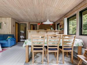 Holiday Home Matild - 800m from the sea by Interhome