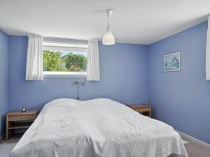 Apartment Gisella - 1-2km from the sea by Interhome