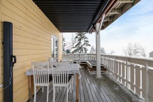 ARCTIC HOMES - Arctic View Apartment