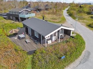 Holiday Home Baarde - 60m from the sea by Interhome