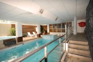 Le Chalet - Piscine - Studio pour 6 Personnes MAE-4923