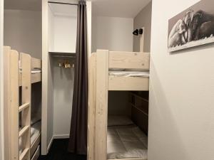 Résidence Le Portillo - Piscine - Studio pour 8 Personnes MAE-5143