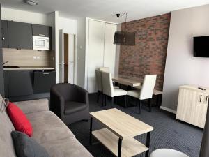 Résidence Le Portillo - Piscine - Studio pour 6 Personnes MAE-5213