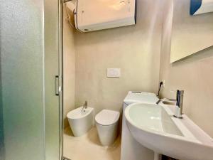 Modern studio with shared pool