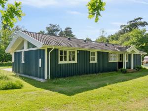 Holiday Home Launo - 1-1km to the inlet by Interhome