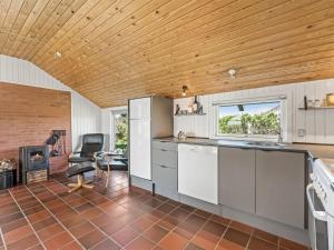 Holiday Home Emppu - 250m from the sea by Interhome