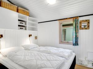 Holiday Home Spasena - 600m from the sea by Interhome