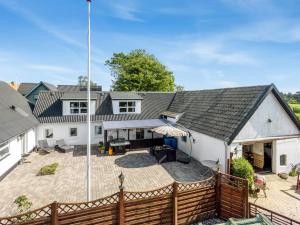 Apartment Veronica - 700m from the sea by Interhome