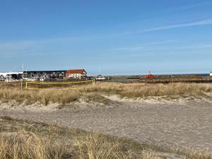 Apartment Skade - 10m from the sea by Interhome