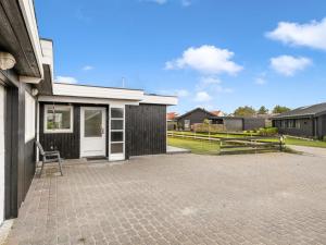 Holiday Home Myrte - 300m from the sea by Interhome