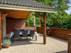 Holiday Home Mauri - from the sea by Interhome