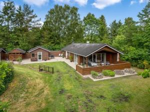 Holiday Home Mauri - from the sea by Interhome