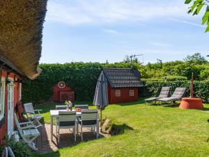 Holiday Home Leoni - 115m from the sea by Interhome