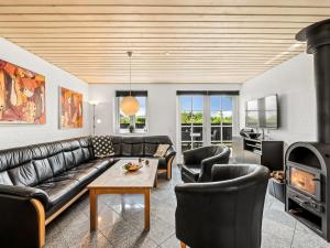 Holiday Home Birette - 1-2km from the sea by Interhome