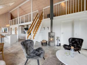 Holiday Home Helmi - 1-5km from the sea by Interhome