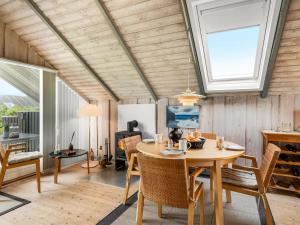 Holiday Home Angelie - 400m from the sea by Interhome